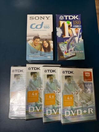 4 DVD+R TDK e 2 VHS Sony