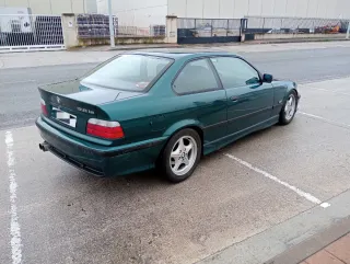 BMW 318is