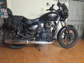 Royal Enfield Custom Cruiser Negra