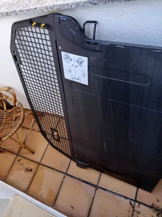 Reja separación Peugeot Rifter.