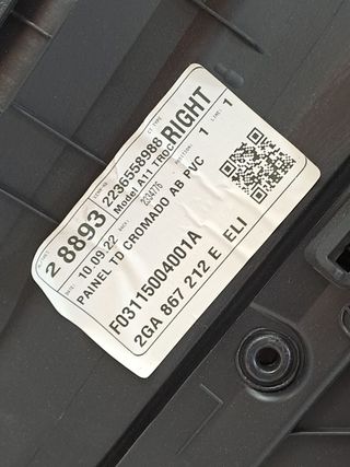 GUARNECIDO PUERTA TRASERA DERECHA VOLKSWAGEN T-ROC