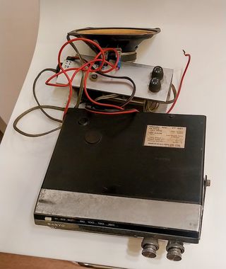 Radio Coche Sanyo FT-821 Vintage Años 70