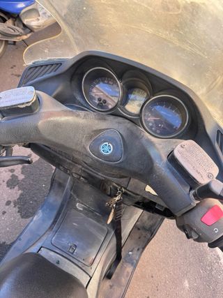 Yamaha Majesty 400 Maxi Scooter