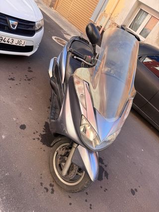 Yamaha Majesty 400 Maxi Scooter