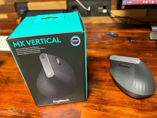 Ratón Logitech MX Vertical Ergonómico