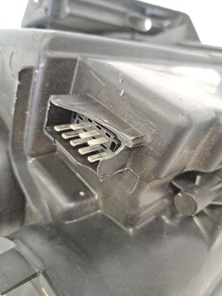 FARO DERECHO FIAT SCUDO FURGÓN (272) (3)