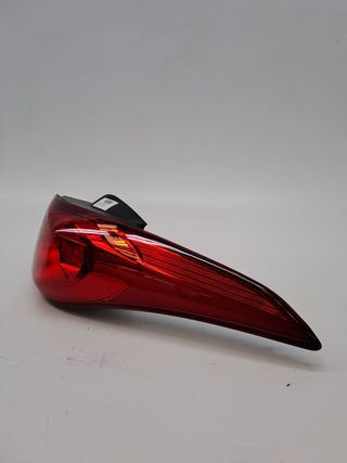 PILOTO TRASERO DERECHO HYUNDAI ELANTRA (MD)