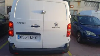 Peugeot Expert 2021