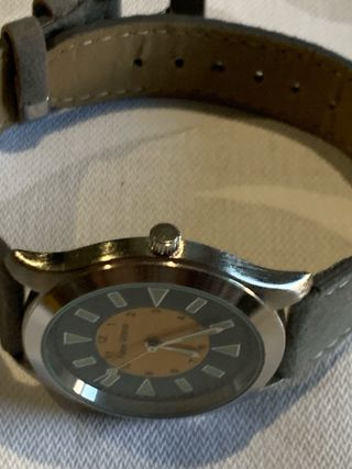 Reloj New Wave Gris y Amarillo