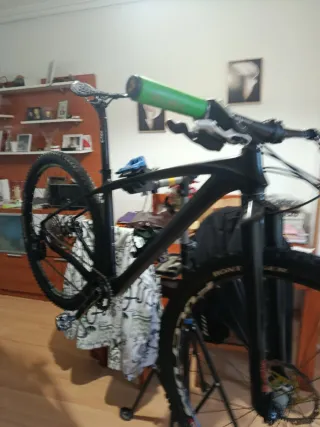 Bicicleta de carbono MTB