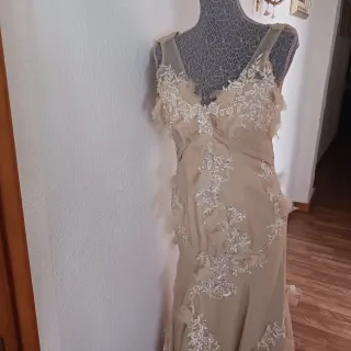 Vestido de Novia Beige con Encaje