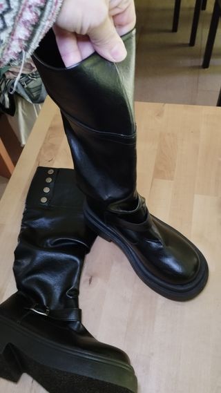 Botas altas negras talla 38