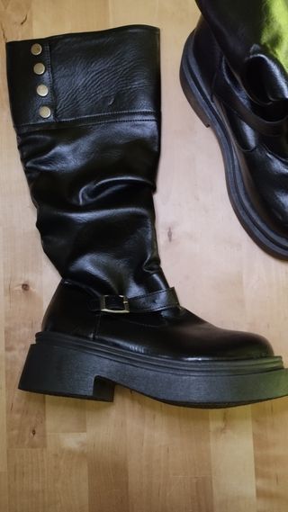 Botas altas negras talla 38