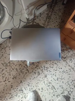 Portátil Lenovo IdeaPad Slim 3