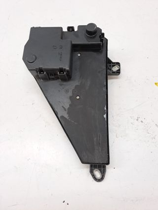 CAJA RELES / FUSIBLES BMW SERIE 5 BERLINA (E60) (2)