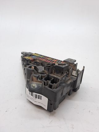 CAJA RELES / FUSIBLES BMW SERIE 5 BERLINA (E60) (2)