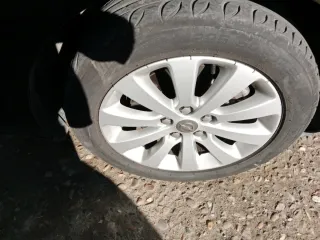 Llantas y neunaticos235/50/17 5x115 Opel Zafira to