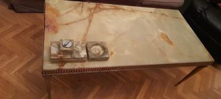 Mesa de centro de mármol