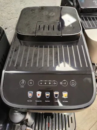 Cafetera DeLonghi Magnifica Evo Negra