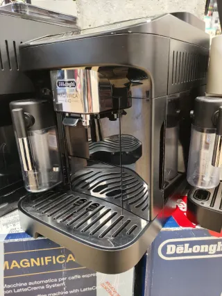 Cafetera DeLonghi Magnifica Evo Negra