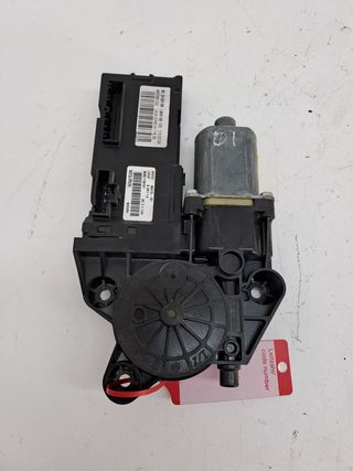 MOTOR ELEVALUNAS DELANTERO DERECHO RENAULT MEGANE III BERLIN (2)