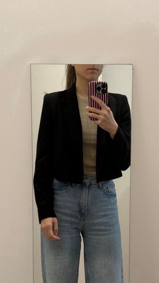 Blazer Corto Negro Zara