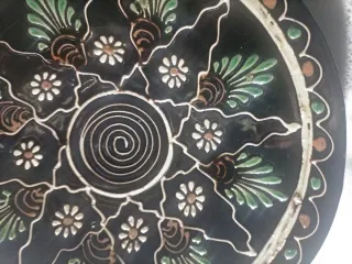 Plato decorativo pintado a mano 1970