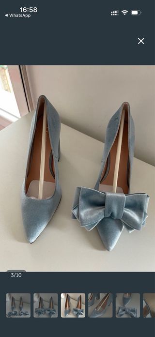 Zapatos de tacon Coosy azul claro con lazos