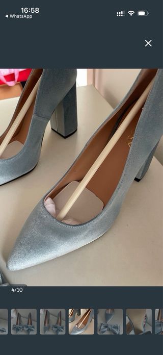 Zapatos de tacon Coosy azul claro con lazos