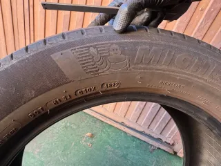 2 Ruedas Michelin 235/55R18 100V