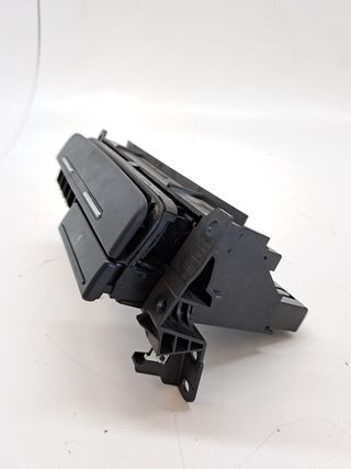 CONSOLA CENTRAL SEAT EXEO BERLINA (3R2) (2)