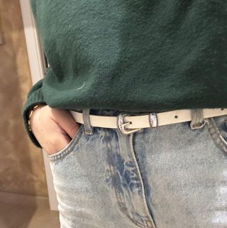 Cinturón Stradivarius Blanco y Plateado Talla 80