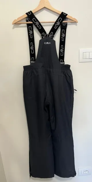 Tuta da sci colorata