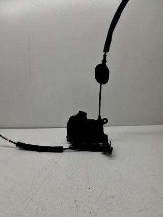 CERRADURA PUERTA DELANTERA DERECHA RENAULT CAPTUR (4)