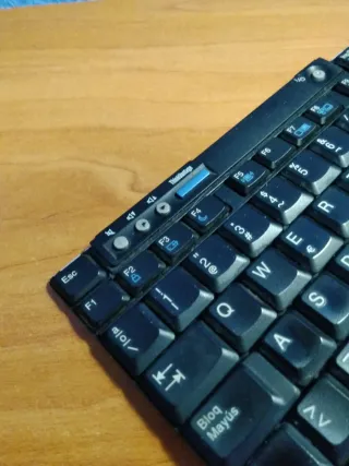 Teclado Lenovo Portátil Negro/Rojo