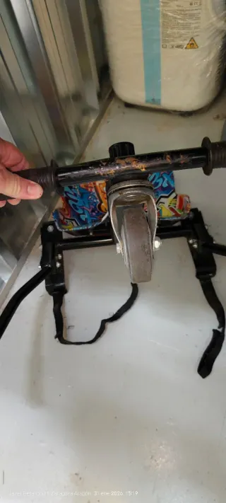 Monopatín y Bomberman