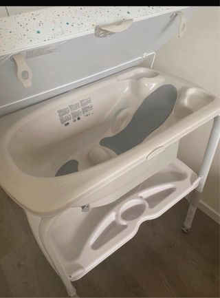 Cambiador Jané con bañera