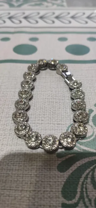 Conjunto Cadena y Pulsera .