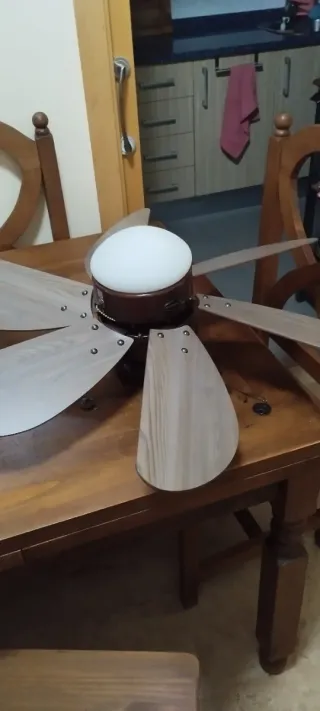 Ventilador de techo Westinghouse madera