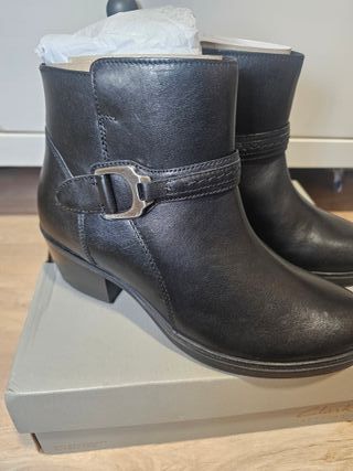 Botines Clarks Talla 39 Negros