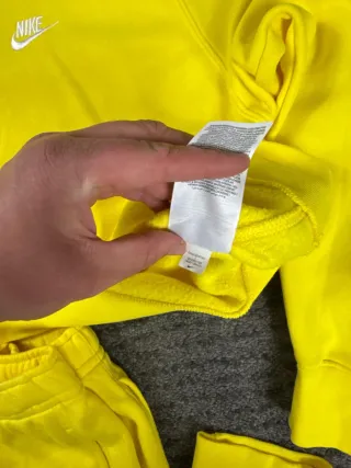 ¡¡OFERTA!! Talla L Chándal Nike Amarillo