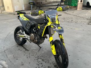 Husqvarna 701 SM 2023 + Extras