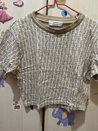 Camiseta Pull&Bear beige y blanca talla M