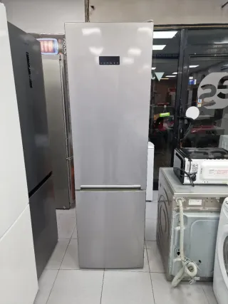 Nevera Beko 2m x 60cm con garantía