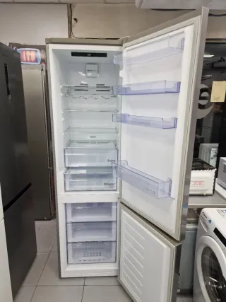 Nevera Beko 2m x 60cm con garantía