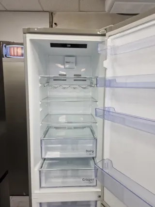 Nevera Beko 2m x 60cm con garantía