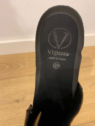 Botines marca Viguera en piel marrón