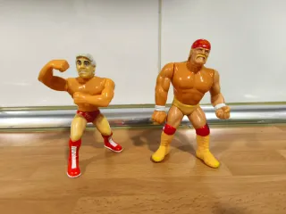 Lote 7 WWF Hasbro con Hulk Hogan Rick Flair