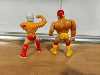 Lote 7 WWF Hasbro con Hulk Hogan Rick Flair