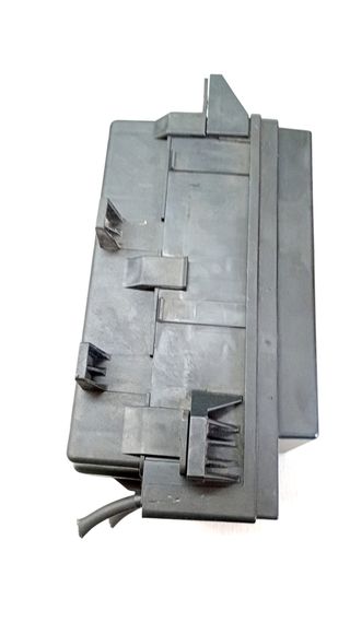 CAJA RELES / FUSIBLES KIA SORENTO